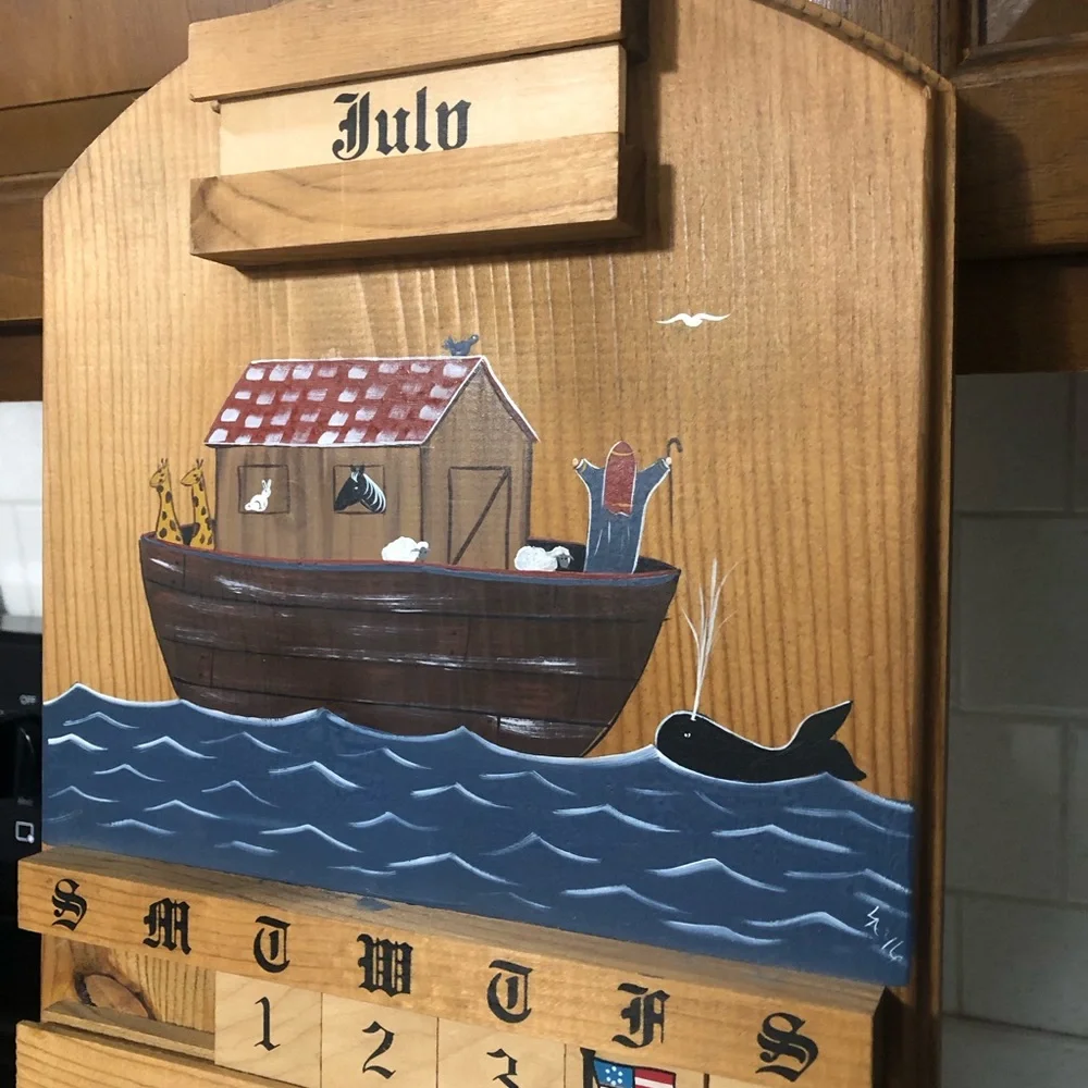 Vintage Wooden Perpetual Calendar Noah's Ark - Picture 9 of 16